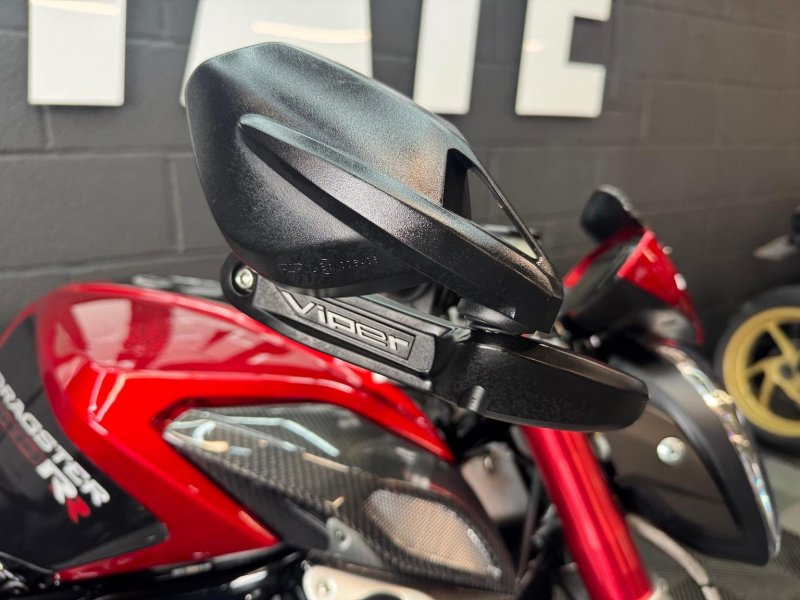 MV AGUSTA BRUTALE 800