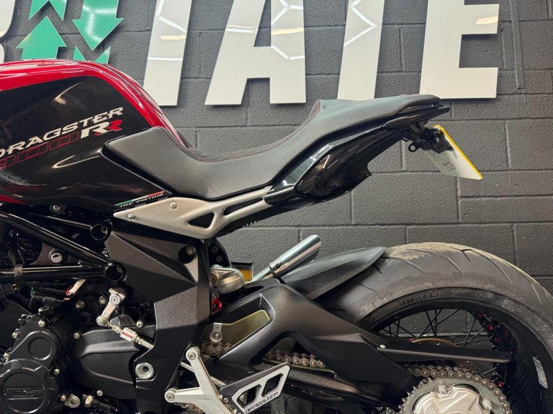MV AGUSTA BRUTALE 800