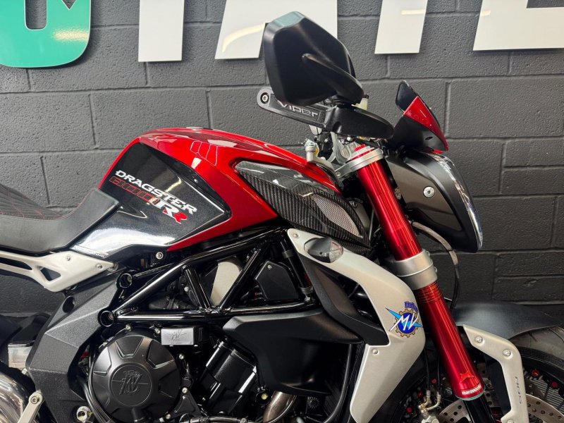 MV AGUSTA BRUTALE 800