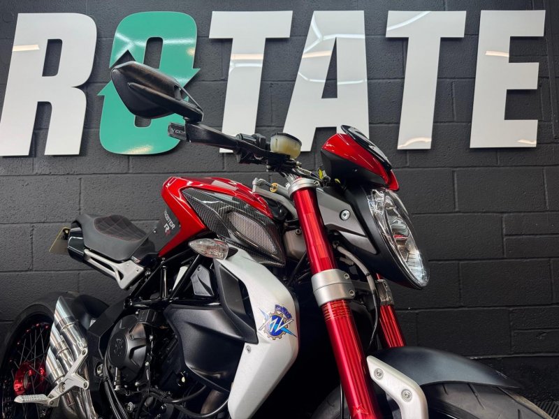 MV AGUSTA BRUTALE 800