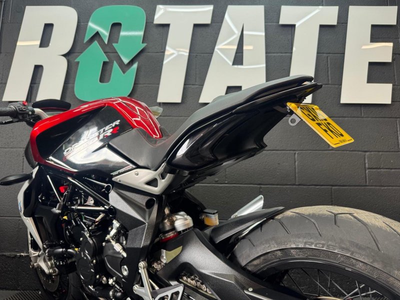 MV AGUSTA BRUTALE 800
