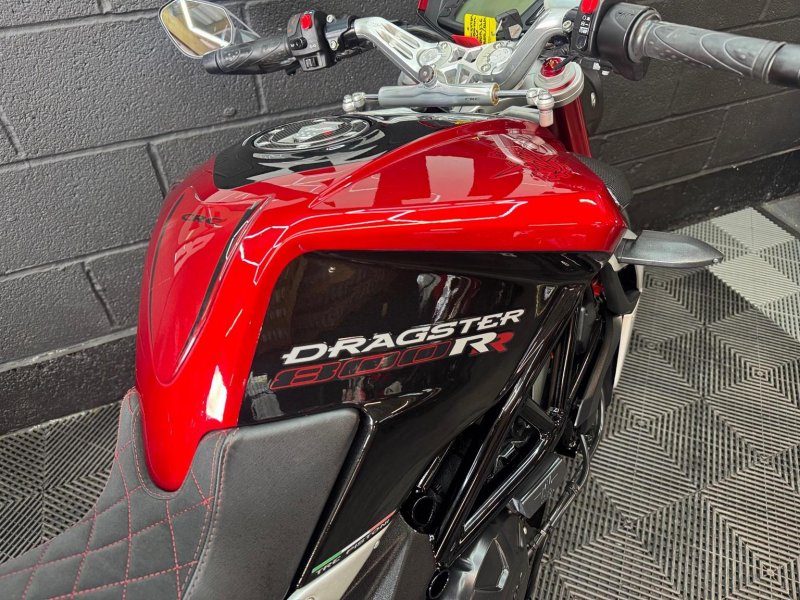 MV AGUSTA BRUTALE 800