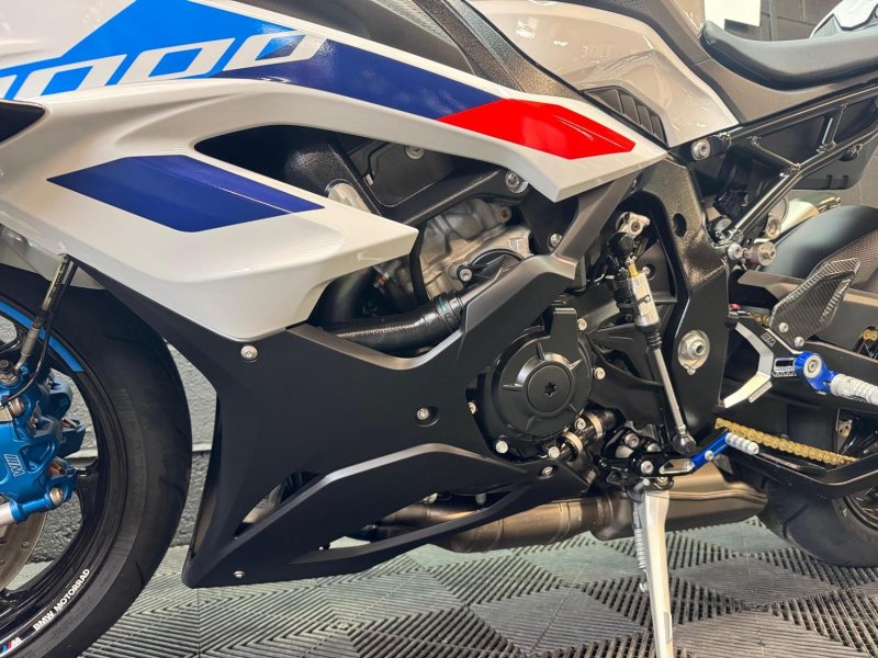 BMW S1000RR