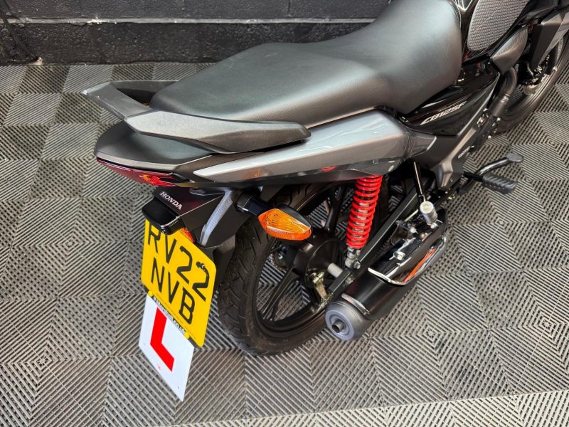 HONDA CB125F