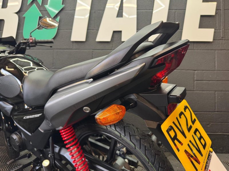 HONDA CB125F
