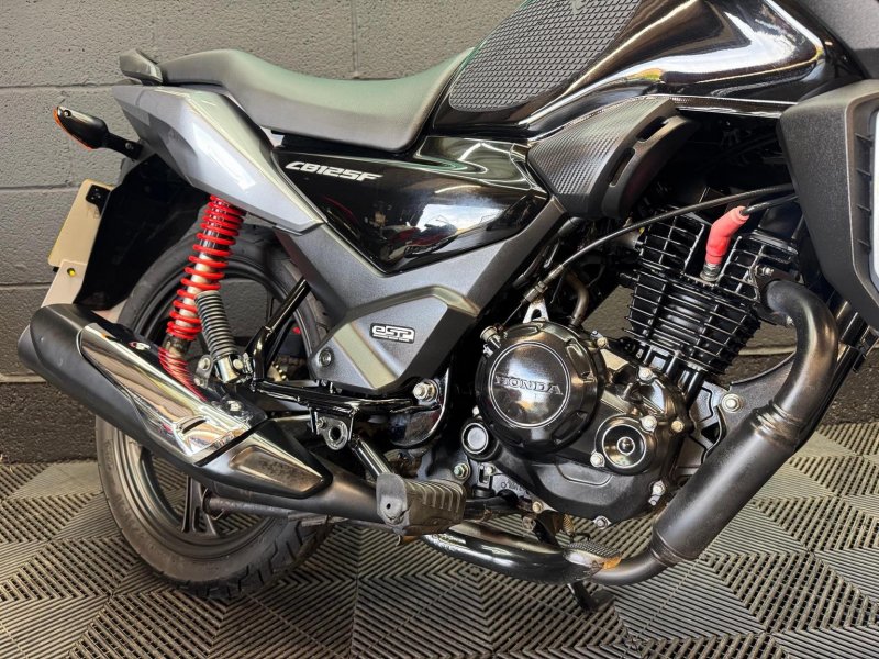HONDA CB125F