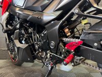 SUZUKI GSR750