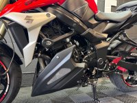 SUZUKI GSR750