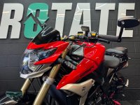 SUZUKI GSR750