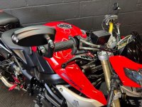 SUZUKI GSR750