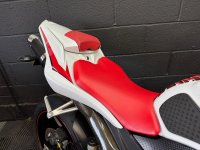 YAMAHA R1