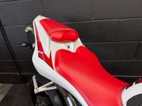 YAMAHA R1