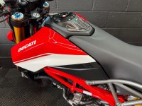 DUCATI Hypermotard