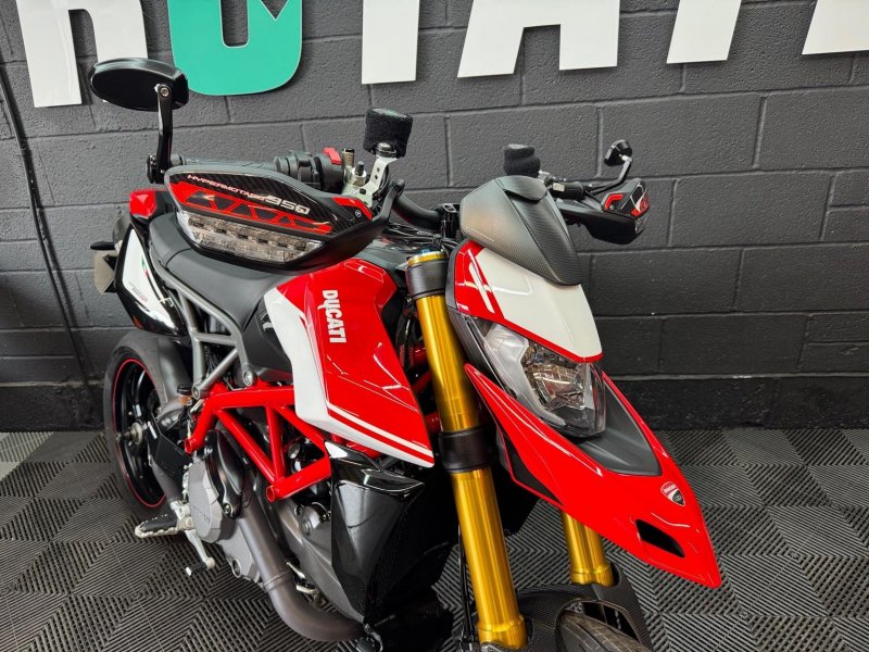 DUCATI Hypermotard