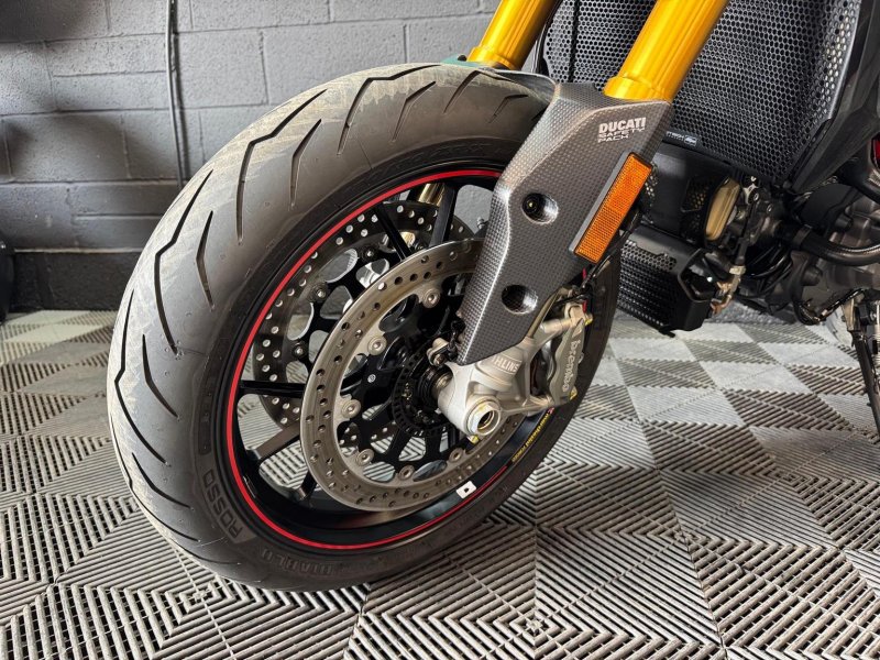 DUCATI Hypermotard