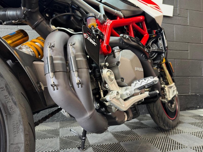 DUCATI Hypermotard