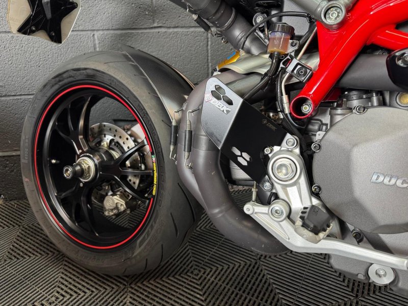 DUCATI Hypermotard