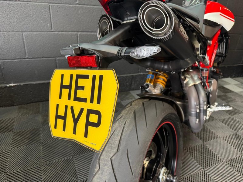DUCATI Hypermotard