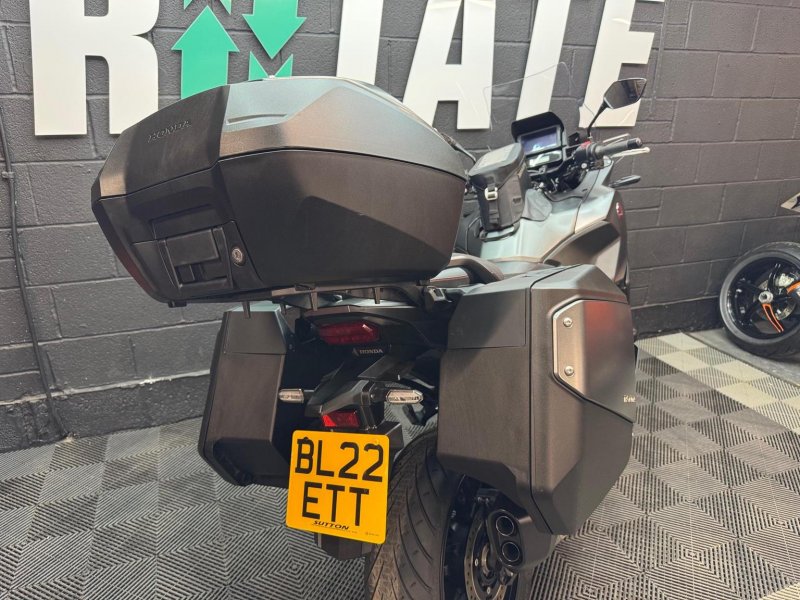 HONDA NT1100