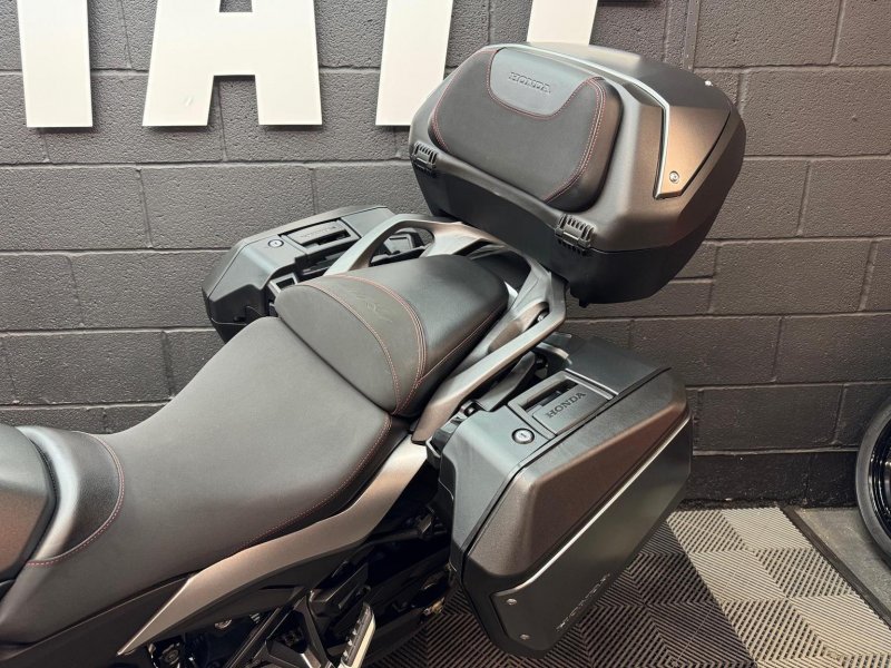 HONDA NT1100