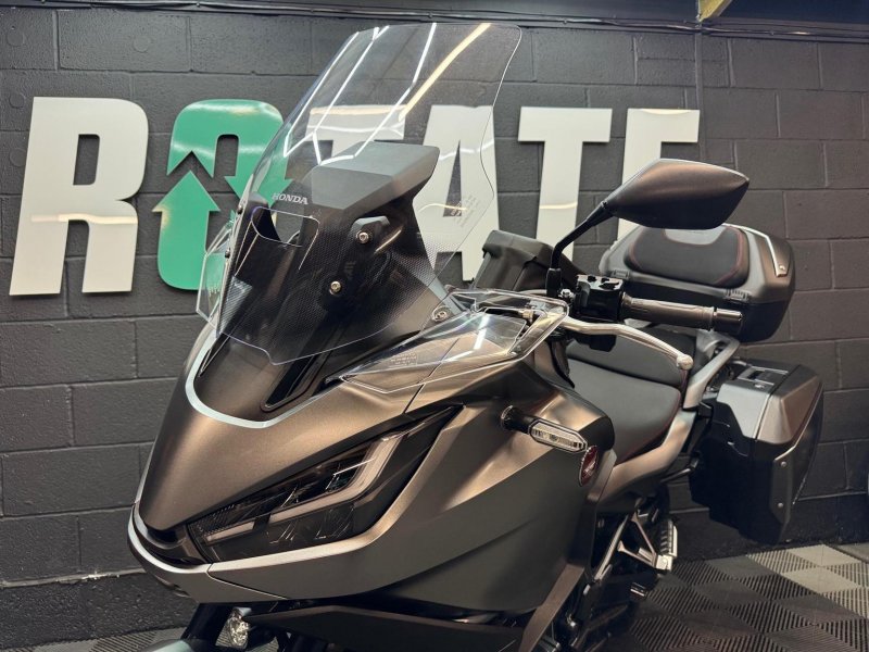HONDA NT1100