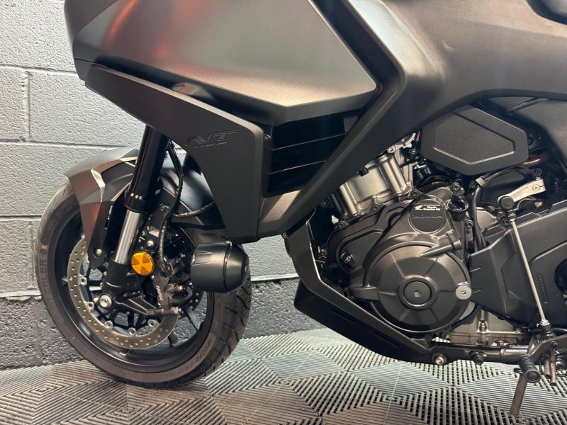 HONDA NT1100