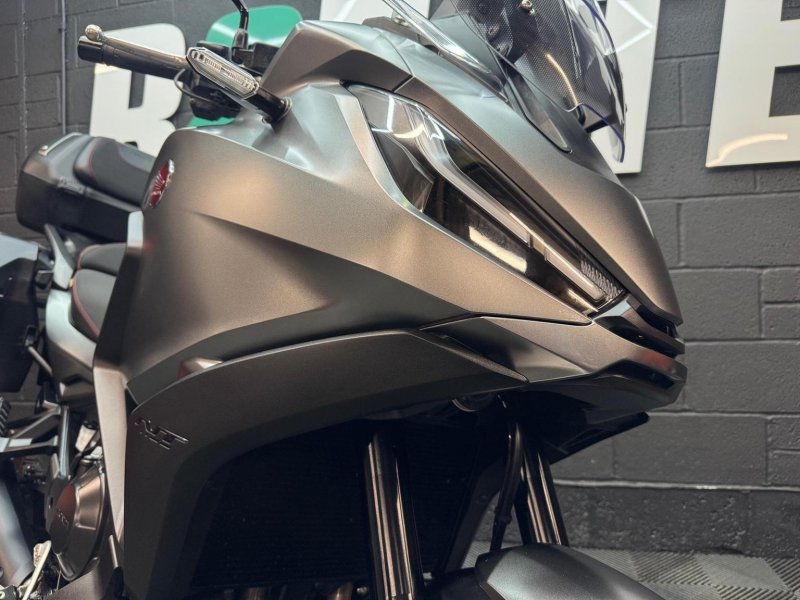 HONDA NT1100