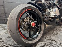 DUCATI PANIGALE V2
