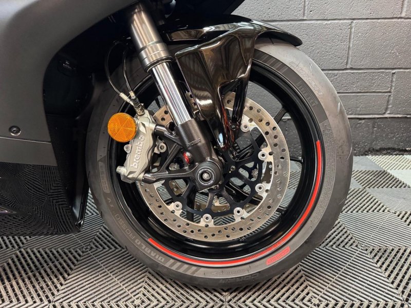 DUCATI PANIGALE V2