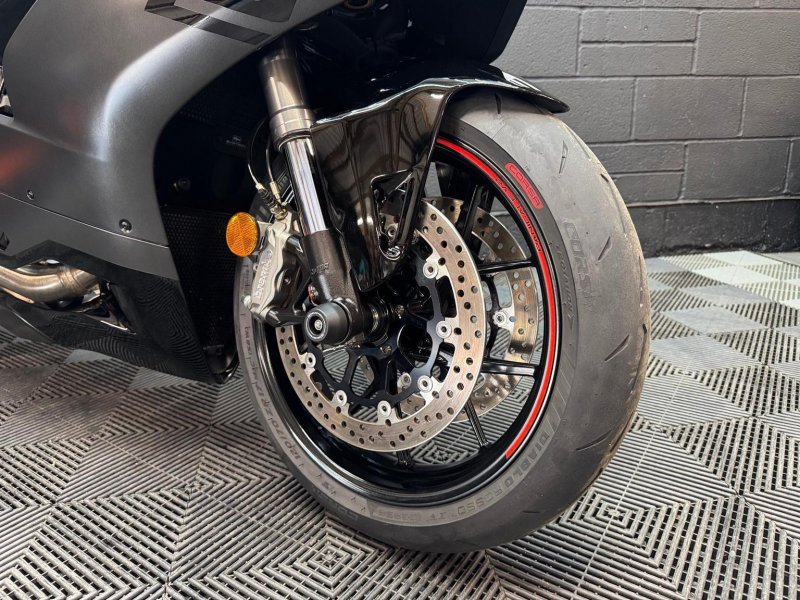DUCATI PANIGALE V2