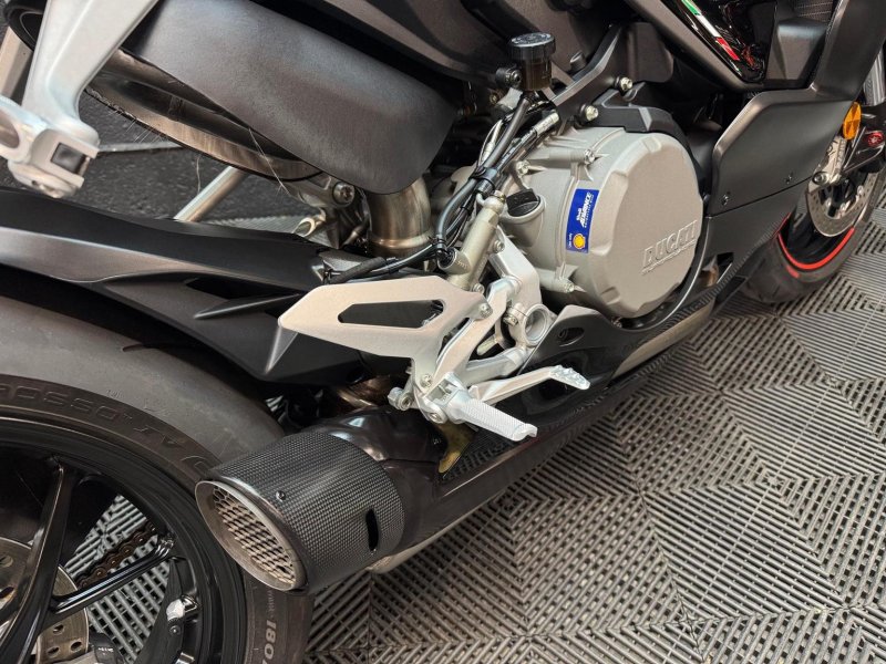 DUCATI PANIGALE V2