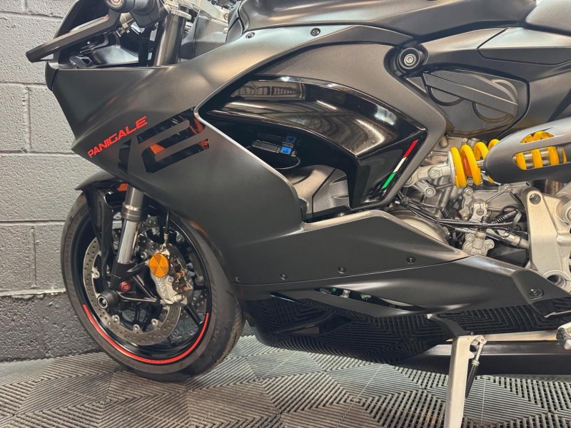 DUCATI PANIGALE V2