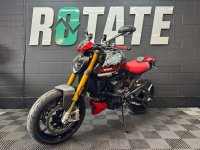 DUCATI Monster
