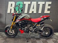 DUCATI Monster