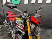 DUCATI Monster