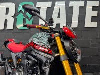 DUCATI Monster