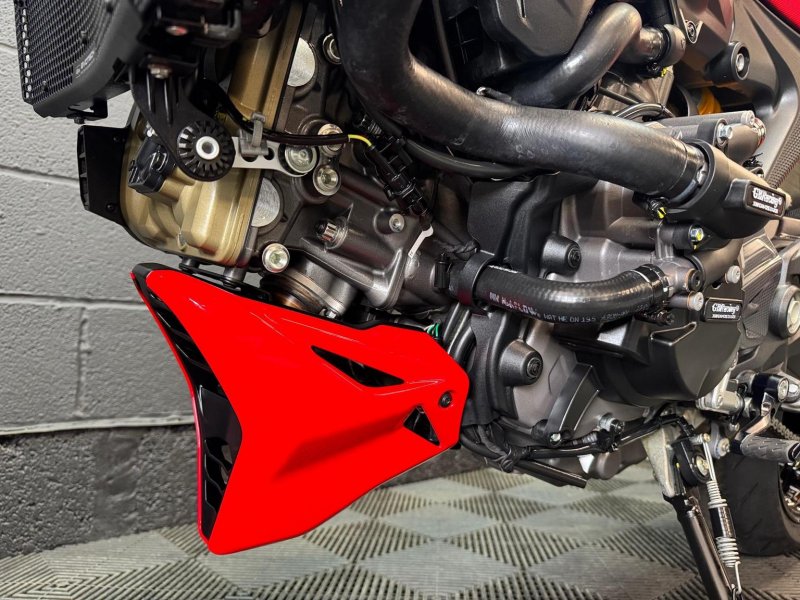 DUCATI Monster