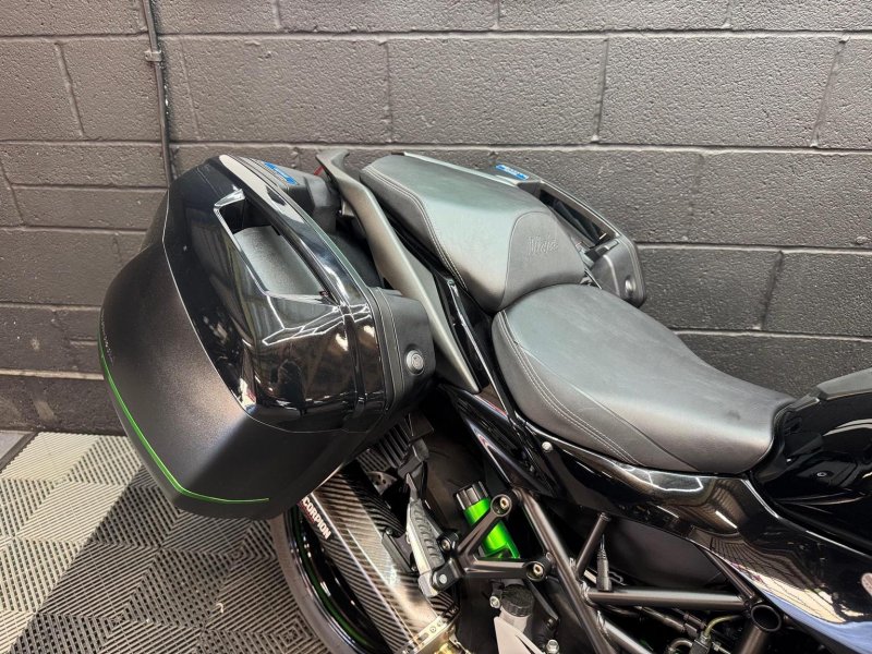 KAWASAKI Ninja H2