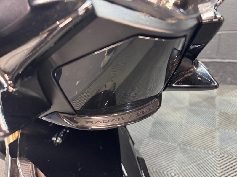 KAWASAKI Ninja H2