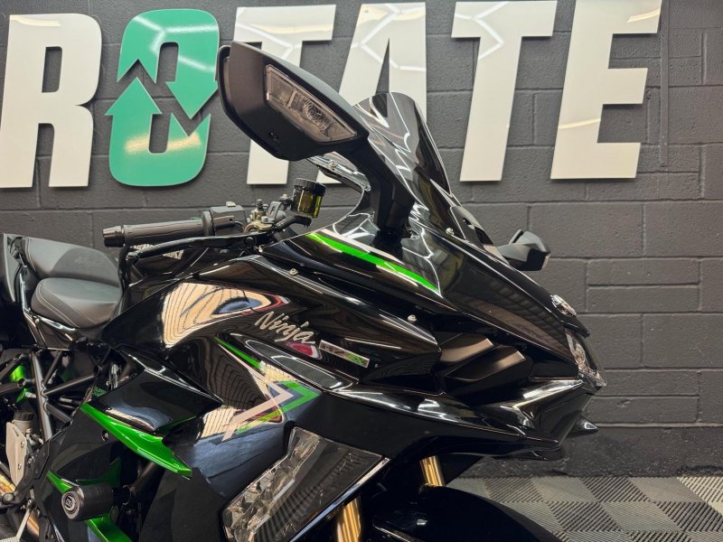 KAWASAKI Ninja H2
