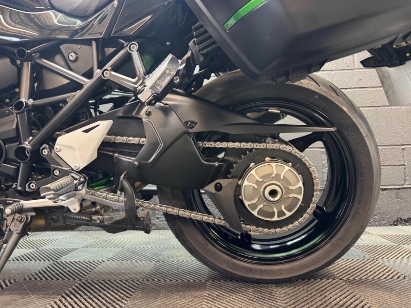 KAWASAKI Ninja H2