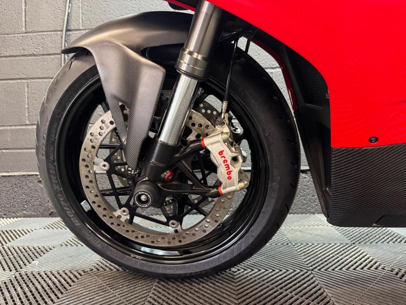 DUCATI Panigale V4