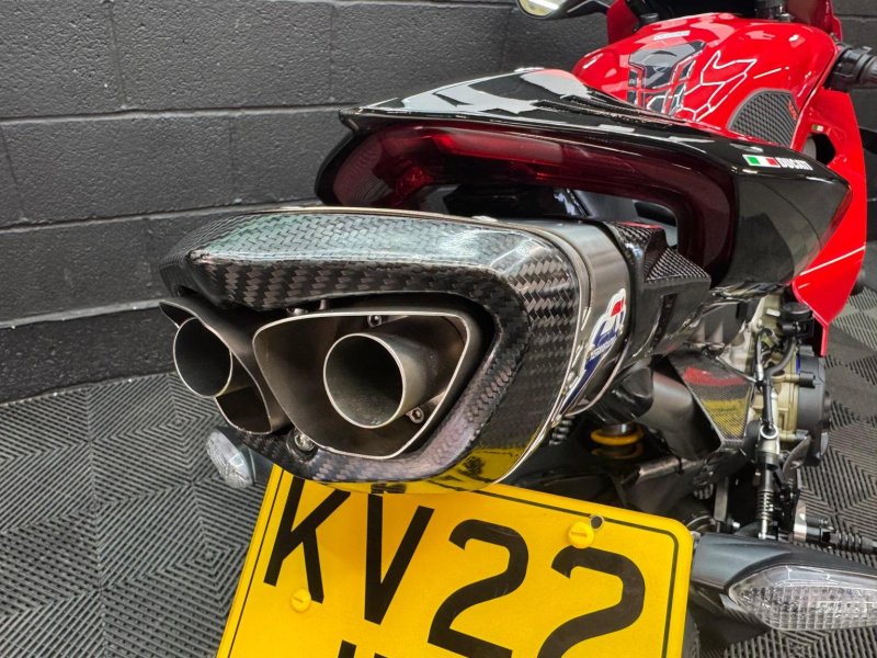 DUCATI Panigale V4