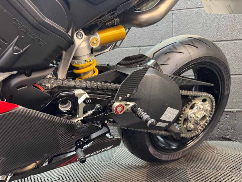 DUCATI Panigale V4