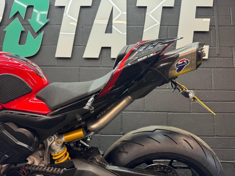 DUCATI Panigale V4