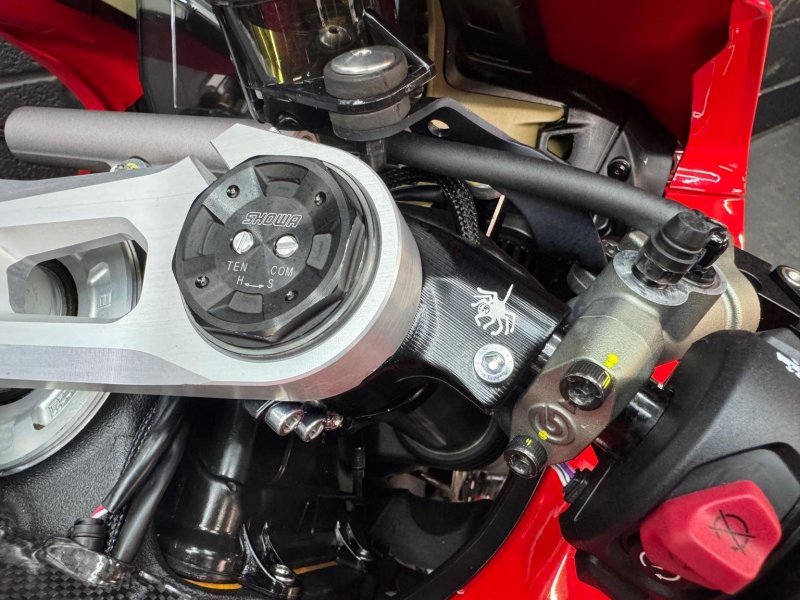 DUCATI Panigale V4