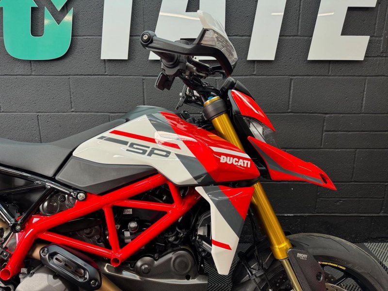 DUCATI Hypermotard