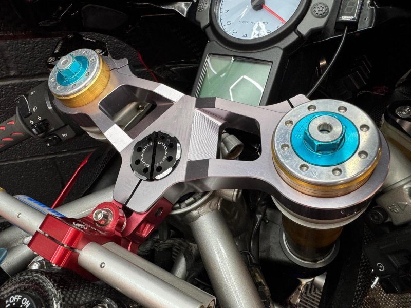 DUCATI 999