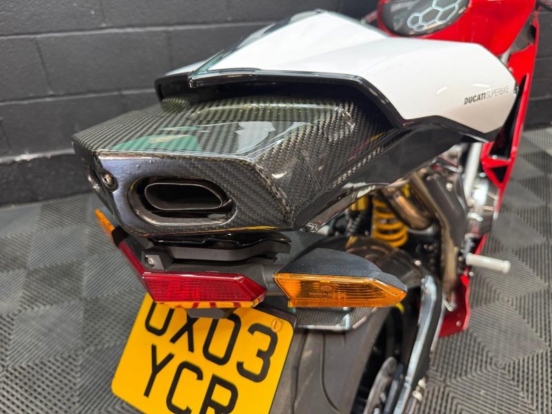 DUCATI 999