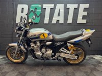 YAMAHA XJR1300